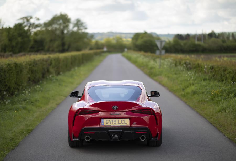  Toyota GR Supra (A90) 2019 года  (UK) (фото 43 из 91)